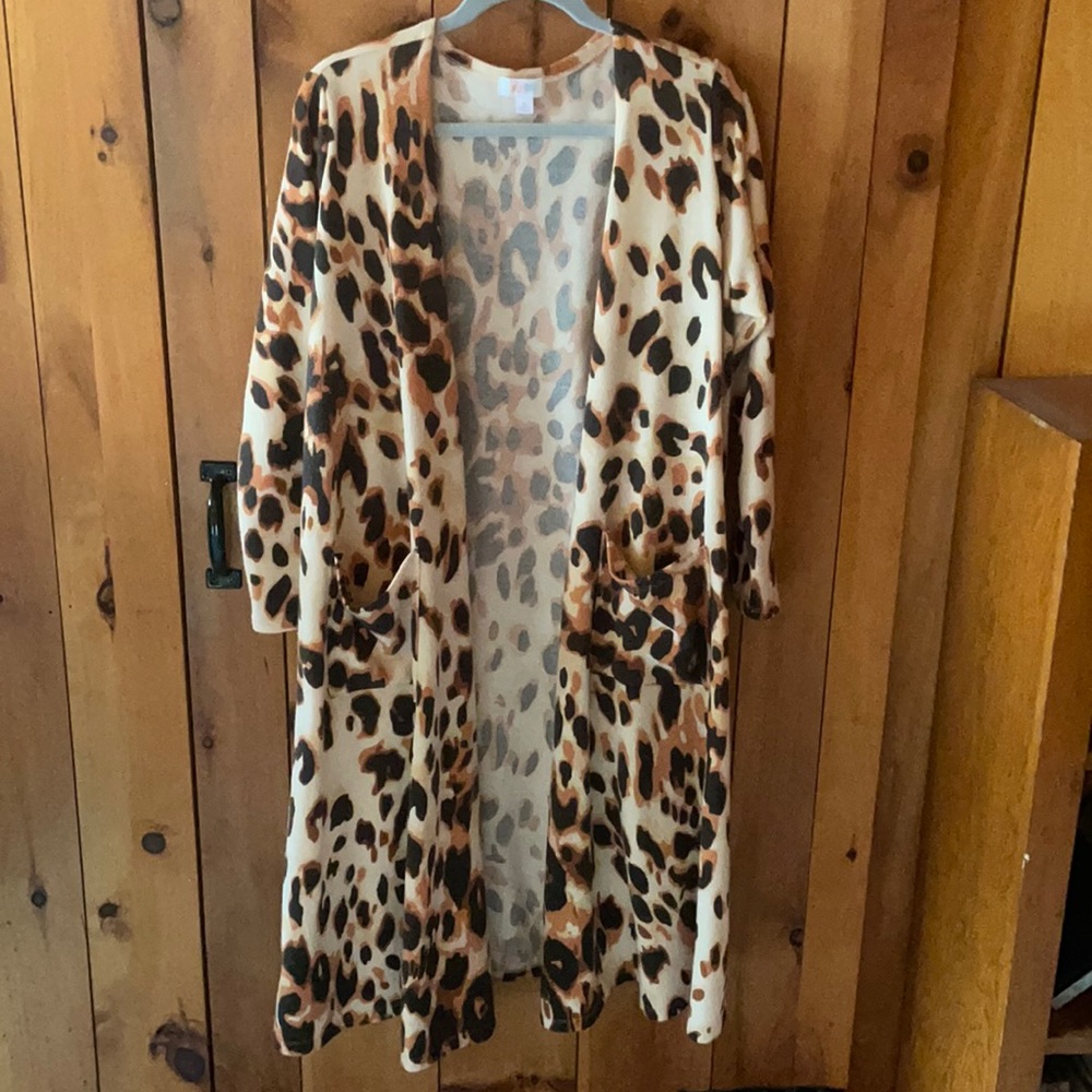 Size Large LuluRoe Animal print cardigan 3/4 length